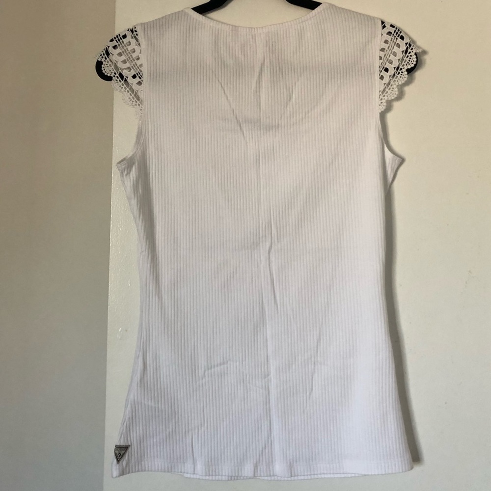 GUESS White Ribbed Top - Picture 2 of 7